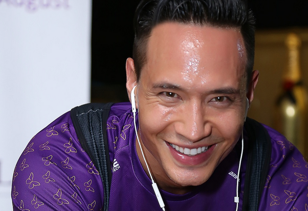 Đây là hình ảnh kém điển trai nhất, nhưng đẹp lòng fan Việt của Kim Lý