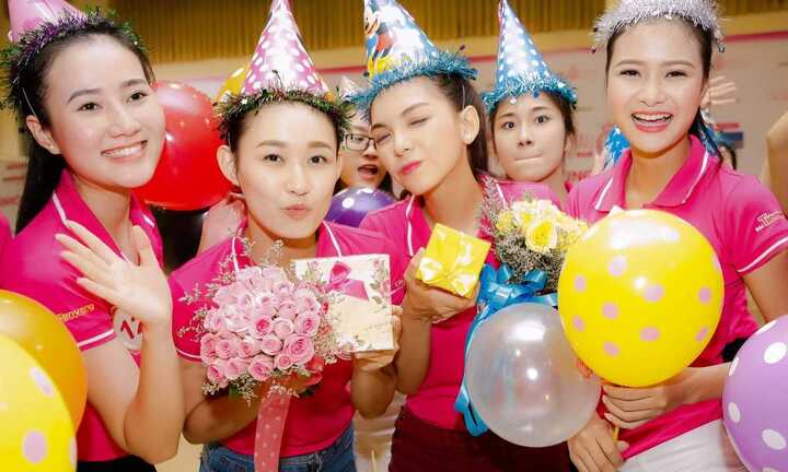 Sau tất cả, ngôi nhà chung Hoa hậu Việt Nam vẫn đoàn kết và yêu thương nhau