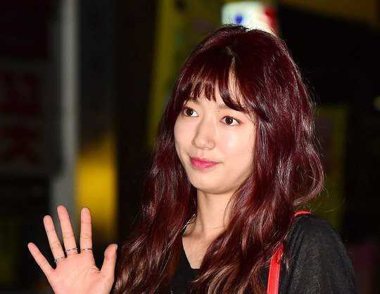 Nhan sắc ngoài đời thực của dàn sao ‘Doctors’