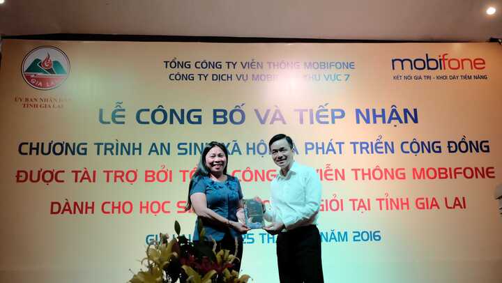 MobiFone: Lễ phát động chương trình 'An sinh xã hội và phát triển cộng đồng'