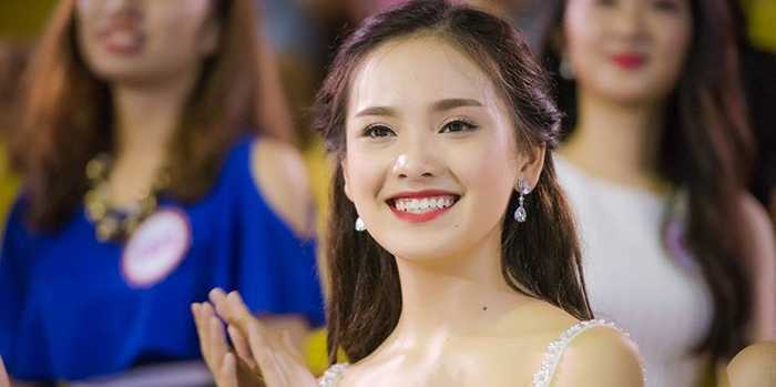 Nhan sắc xinh đẹp của hot girl ĐH Kinh tế Quốc dân nổi bật ở Hoa hậu Việt Nam 2016