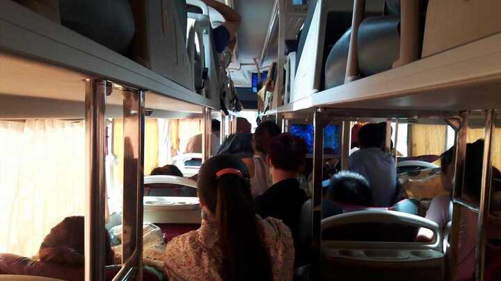 Xe khách dịp 2/9: Nhồi nhét như... xe chở lợn, tăng giá vô tội vạ