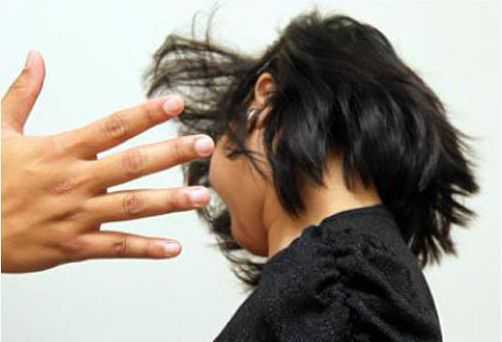 Khánh Hòa: Kỷ luật cô giáo nhiều lần đánh nữ sinh