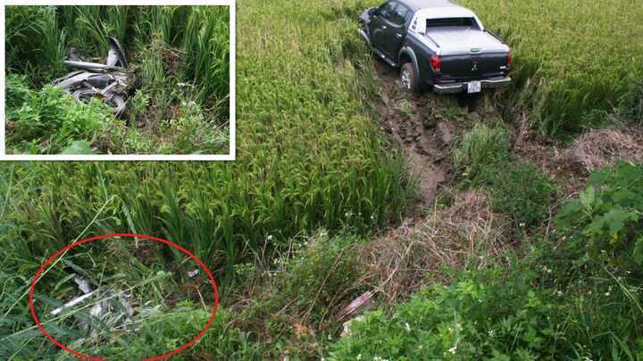 Xe ôtô húc xe máy bay xuống ruộng, 1 người trọng thương