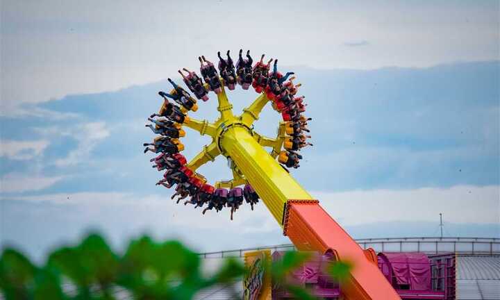 Cận cảnh Tháp rơi tự do cao nhất Việt Nam tại Asia Park