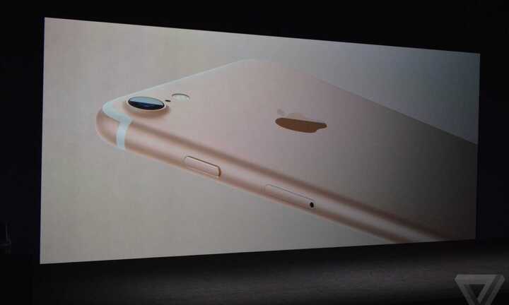 Apple ra mắt sản phẩm: iPhone 7 vượt trội, Apple Watch kém hấp dẫn