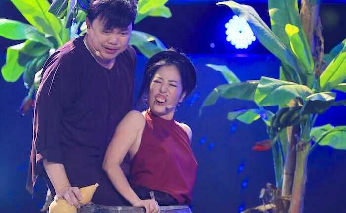 Đố ai nhịn được cười xem Chí Tài tắm chum với Thuý Nga