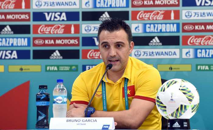 'Tuyển Futsal Việt Nam tận hưởng chiến thắng đủ rồi'