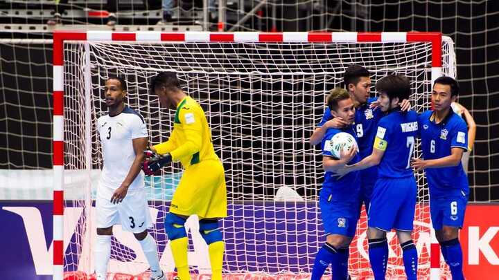 Tuyển Futsal Thái Lan thoát hiểm ở World Cup Futsal