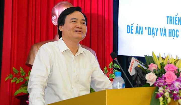 Bộ trưởng Phùng Xuân Nhạ: 'Tránh tình trạng các thầy lập trại ngồi viết đề cương tất cả các môn'