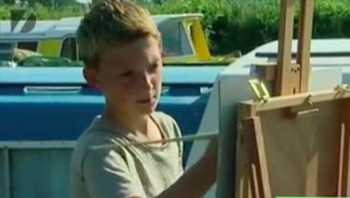 Cậu bé 14 tuổi kiếm 3 triệu đôla từ vẽ tranh