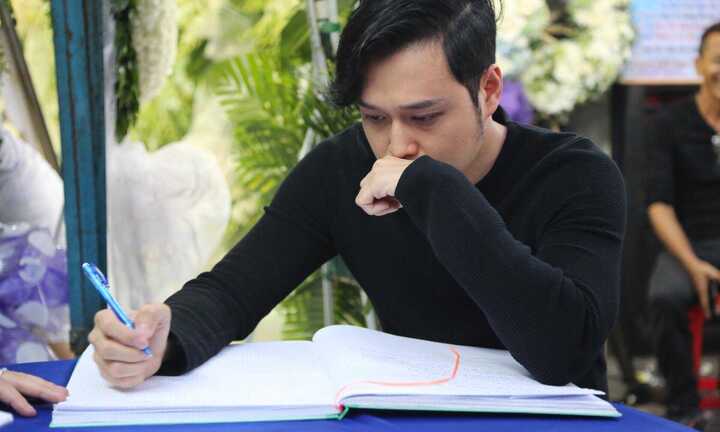 Quang Vinh òa khóc khi nhắc về Minh Thuận