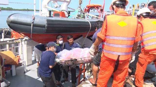 Lao mình xuống biển cứu bạn, 1 thợ lặn giỏi chết thương tâm