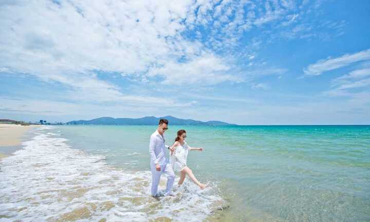 Ảnh cưới lãng mạn của cặp đôi nên duyên từ lúc 'thò lò mũi xanh'