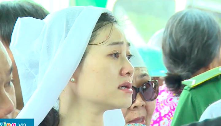 Khoảnh khắc không cầm được nước mắt trong đám tang NSND Thanh Tòng