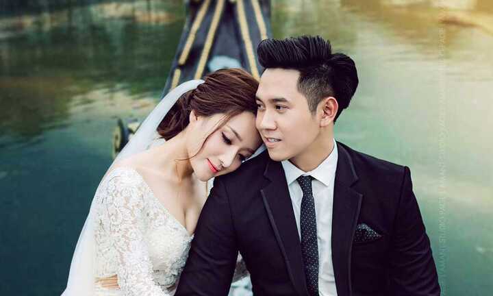 'Bạn gái cũ' của Khánh Phương tung ảnh cưới bên 'phi công' trẻ đẹp trai