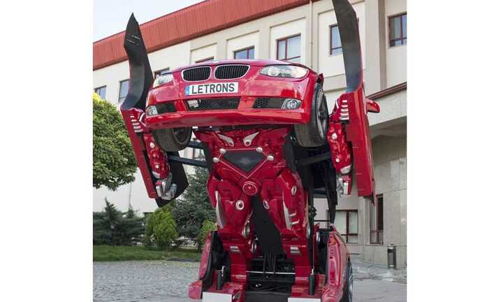 Ngắm xe biến hình 'Transformer' ngoài đời thực