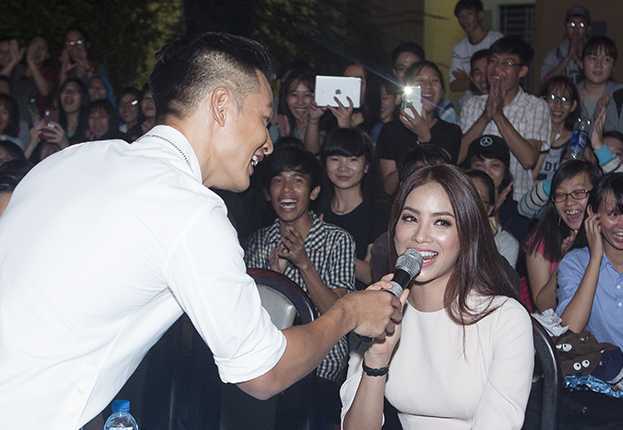 Đức Tuấn bất ngờ mời Phạm Hương song ca 'Cô gái đến từ hôm qua'