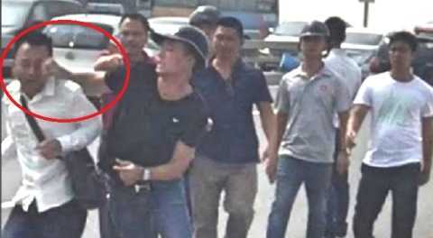 Nhà báo Trần Đăng Tuấn: Công an Hà Nội không nên kỷ luật chiến sỹ ‘gạt tay vào má’ phóng viên