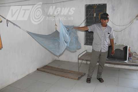 Kinh dị ngôi làng 'sống dở chết dở' ở Hà Nam