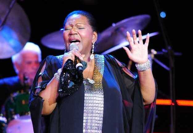 Khán giả Hà Nội phát cuồng vì Boney M và Chris Norman