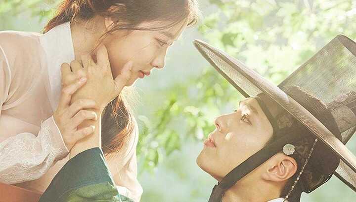Cảnh lãng mạn tập 14 'Mây hoạ ánh trăng' (Moonlight Drawn By Clouds) đạt rating kỷ lục