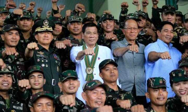 Video: Tổng thống Philippines lại phát ngôn sốc, nói ông Obama nên xuống địa ngục