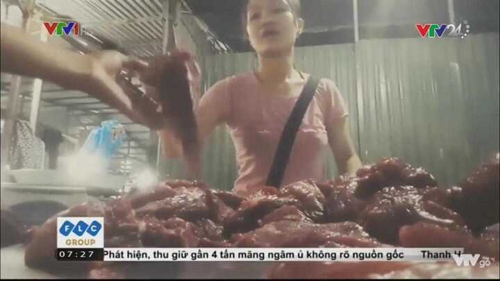 Hãi hùng thủ đoạn làm giả thịt bò tinh vi đến chính người bán cũng không phân biệt nổi