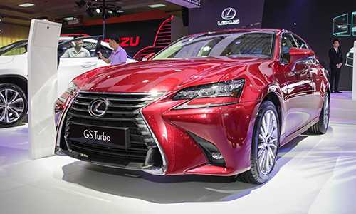 Chiêm ngưỡng lexus GS Turbo phiên bản 200t lần đầu ra mắt