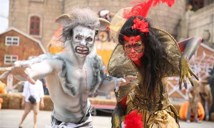 Bà Nà Hills huyền bí trong lễ hội Halloween 2016