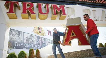 Donald Trump thua lỗ tới 916 triệu USD thế nào?