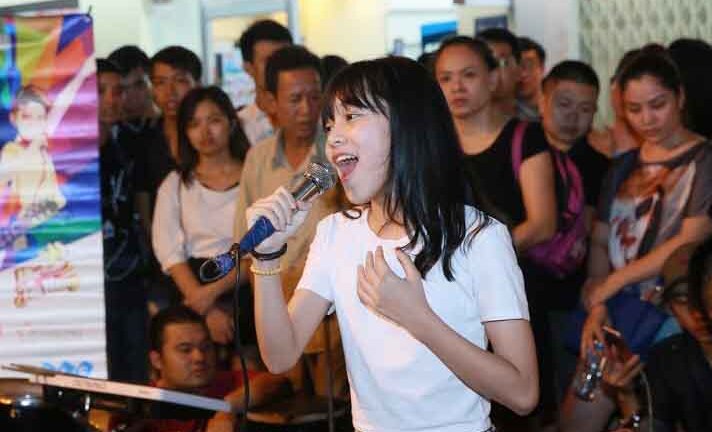 'Nhí Tài Năng' bùng cháy sân khấu phố cổ Hà Nội
