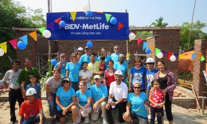 BIDV Metlife chung tay xây thêm mái ấm cho hộ nghèo tỉnh Phú Thọ