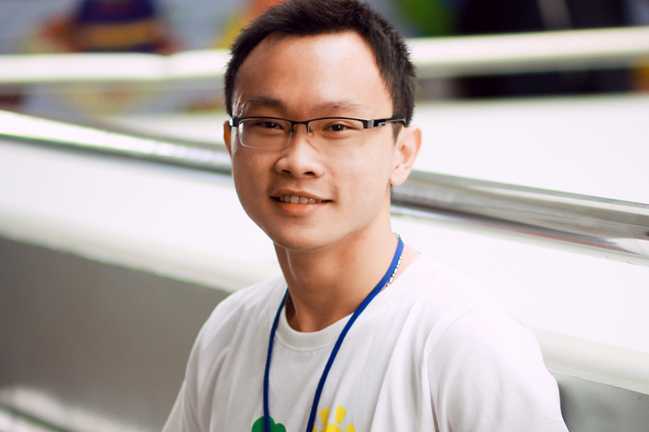 Chàng trai 9X tài năng nhận lương gần 2.000 USD/tháng dù chưa ra trường