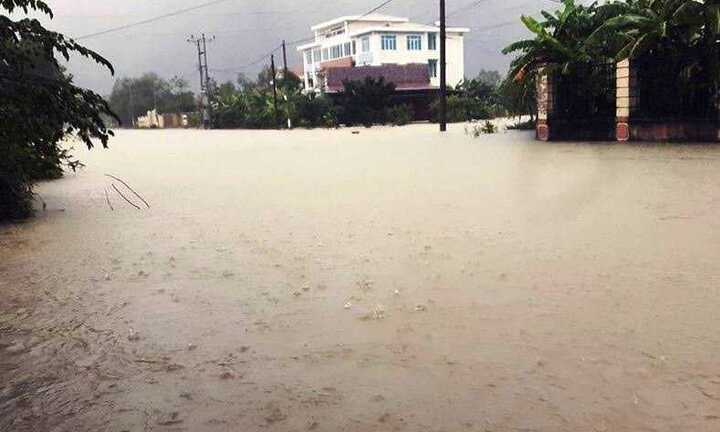 Quảng Bình – Huế: Ngập lụt nghiêm trọng, 16 người thương vong và mất tích