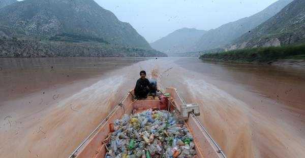 'Quỷ hiệp' bí ẩn chuyên vớt thi thể trên sông Hoàng Hà
