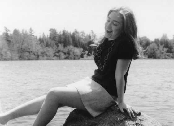 Ảnh hiếm thời sinh viên của ứng viên Tổng thống Mỹ Hillary Clinton