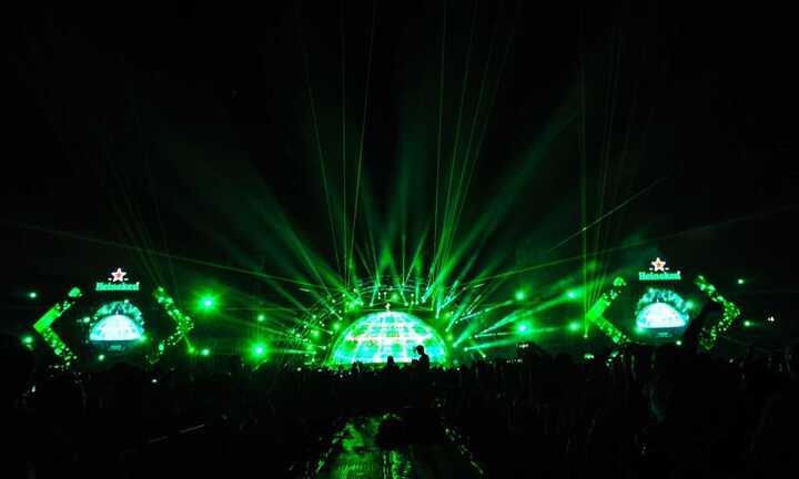 Khán giả Hà thành 'sống trong âm nhạc' cùng Heinekene Green Room