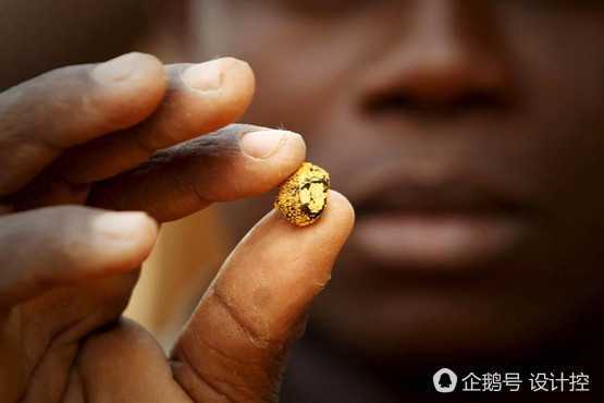 Cuộc sống của những người ngồi trên vàng nhưng mỗi ngày kiếm không nổi 2 USD