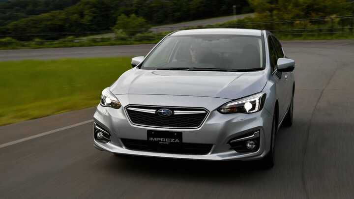 Chiếc xe an toàn nhất Subaru Impreza 2017 giá 428 triệu đồng có gì hấp dẫn?