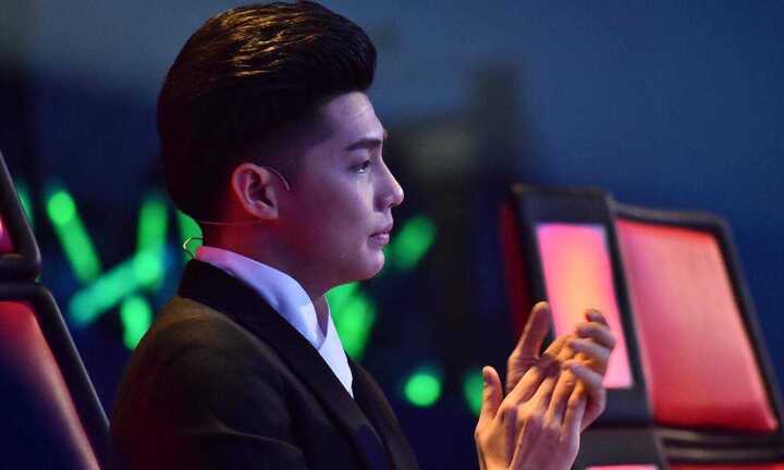 Noo Phước Thịnh bị ném đá vì ‘dìm hàng’ đội bạn, ‘tâng bốc’ gà cưng