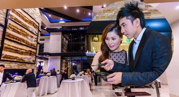 Đan Trường mở tiệc mừng sinh nhật vợ hoành tráng tại biệt thự triệu USD bên Mỹ