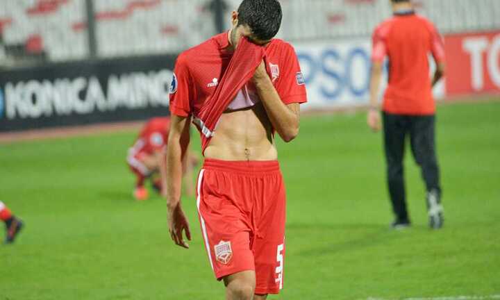Thua U19 Việt Nam, cầu thủ U19 Bahrain bật khóc