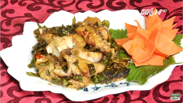 Hướng dẫn làm món cá lóc kho lá chè tươi