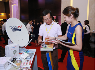 Khi nhà mạng kết duyên với truyền hình