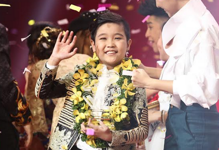 Quán quân Giọng hát Việt nhí 2016 Trịnh Nhật Minh: Tài năng xuất chúng của 'con nhà nòi'