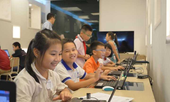 Học sinh Hà Nội tranh tài lập trình giành vé đi Indonesia