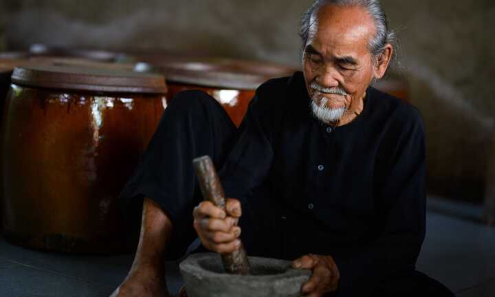 Nét hút hồn của làng nghề Phú Lễ qua ống kính phóng viên ảnh trẻ