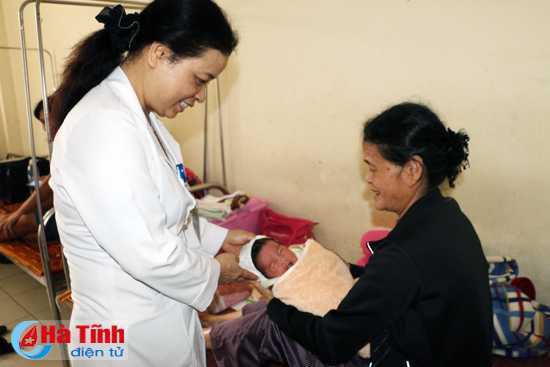 Phẫu thuật thành công sản phụ bị rau cài răng lược hiếm gặp