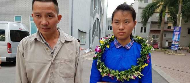 Bộ GD-ĐT đề nghị ĐH Luật tiếp nhận nữ sinh dân tộc đạt giải quốc gia